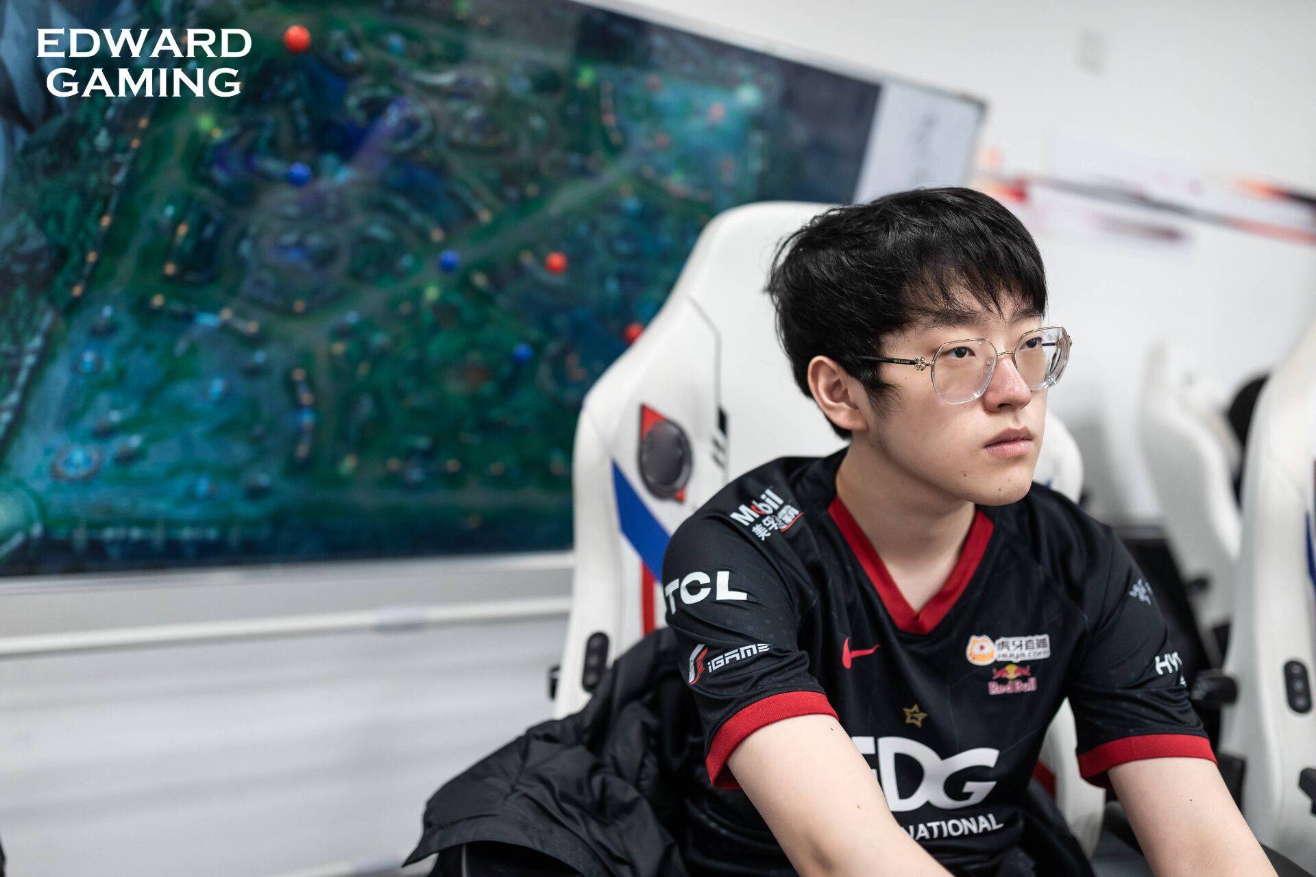 28圈-包含Scout关键节点挺进下一轮，利物浦带队取胜！的词条