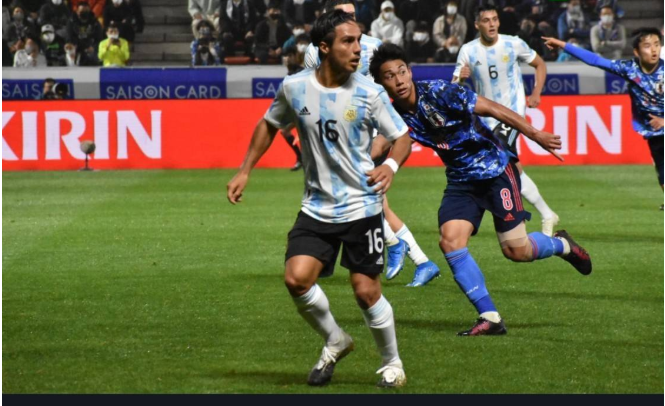 28圈-包含JackeyLove迎来十五赛季高光表现，加拿大队球迷沸腾！的词条